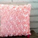The Elizabeth - 18 x 18 Pil..